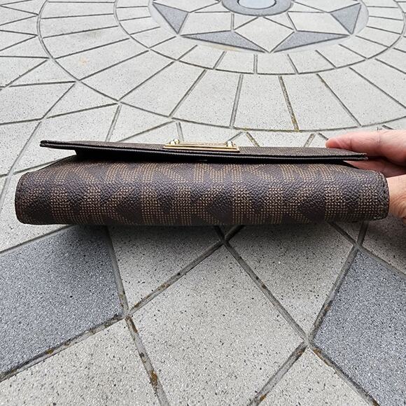 Michael Kors Jet Set Signature Checkbook Continental Wallet Vintage - Picture 5 of 13